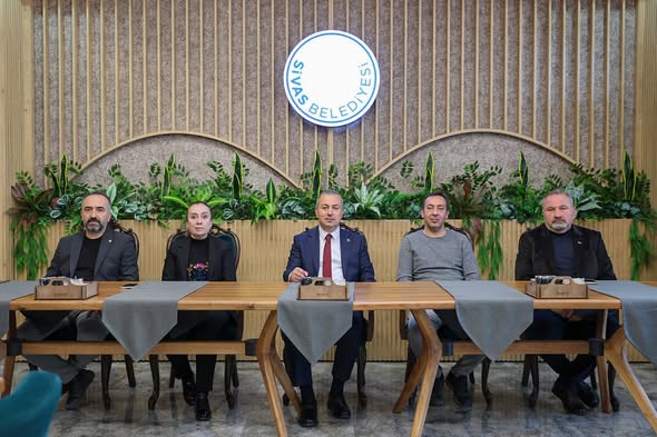 Sivas'ta Ortak akıl ve istişare ile şehrimizin geleceği için çalışmaya devam ediyor sivasgazetehaber radyobora