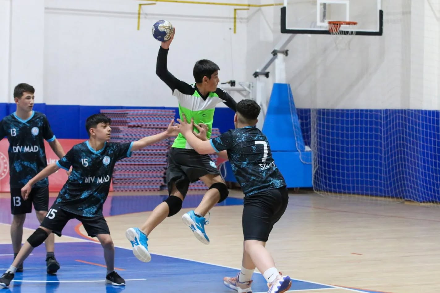 Sivas'ta Yıldızlar Hentbol İl Birinciliği müsabakaları Başladı sivasgazetehaber radyobora