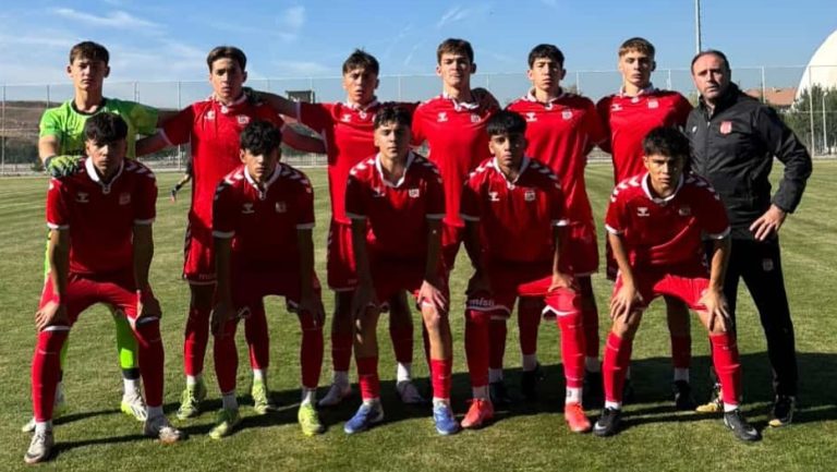TFF Bölgesel Gelişim Ligi U-16 Sivasspor sivasgazetehaber radyobora