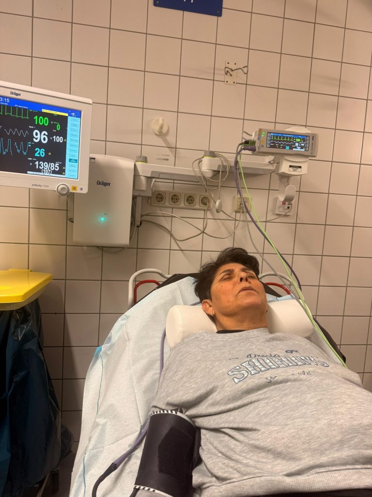 Cansever Tedavi Sürecini Açıkladı  Sevenlerinden Dua İstedi radyobora