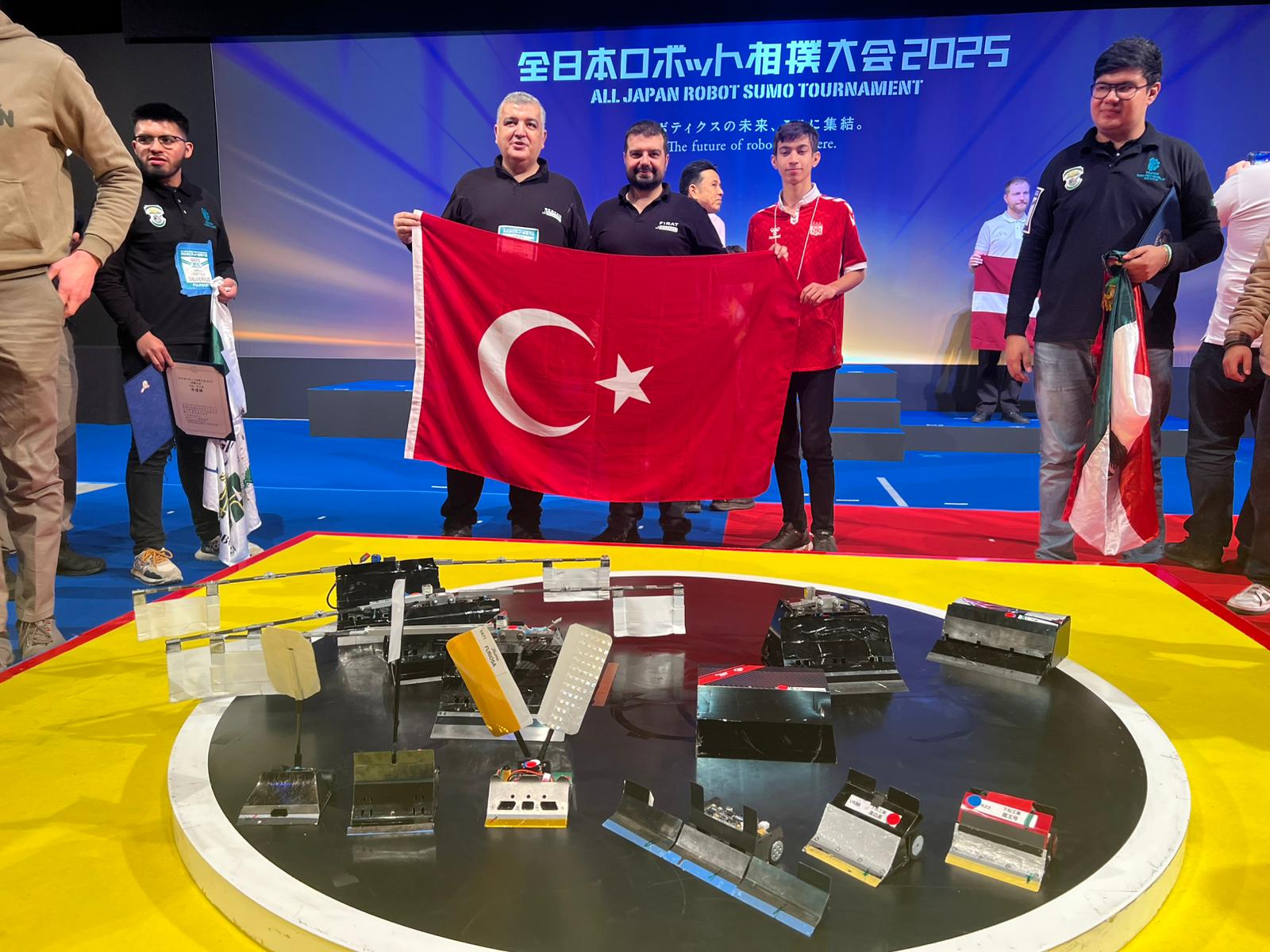 Japonya’da Düzenlenen 37. All Japan Robot Sumo Tournament Sivas Gürün'den Dünya Birinciliğisivasgazetehaber radyobora