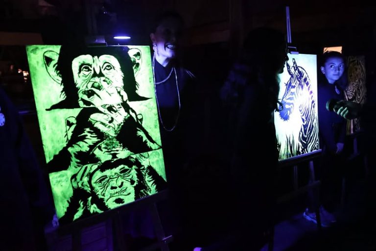 Sivas Buruciye Bilim ve Sanat Merkezi Tarafından En Uzun Gece Temalı Resim Sergisinin Açıldı radyobora