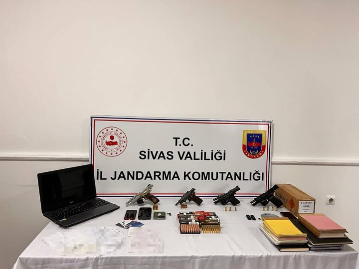 Sivas İl Jandarma Komutalığı Tarafından Şarkışlada Yapılan Operasyonda radyobora