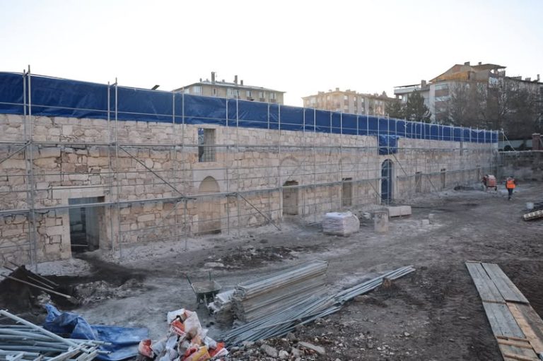 Sivas Ulu Cami’de Restorasyon Çalışmaları Devam Ediyor radyobora