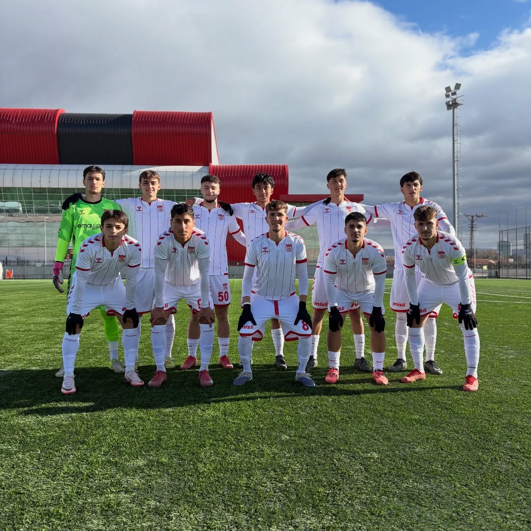 TFF U-19 Gelişim Ligi’nin 15. haftasında Sivasspor 1 Arca Çorum FK’yı 0 sivasgazetehaber radyobora