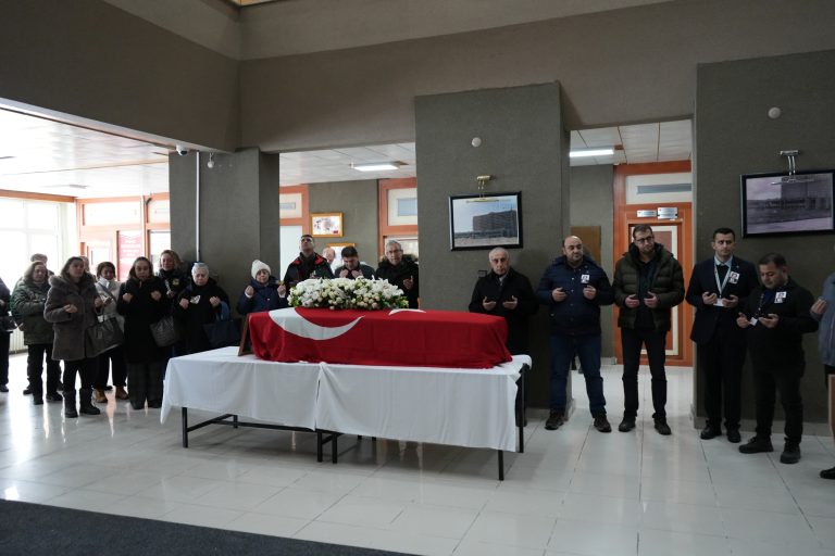 Cumhuriyet Üniversitesinde Prof. Dr. Ahmet Oktay Işık İçin Cenaze Töreni Düzenlendi sivasgazetehaber radyobora