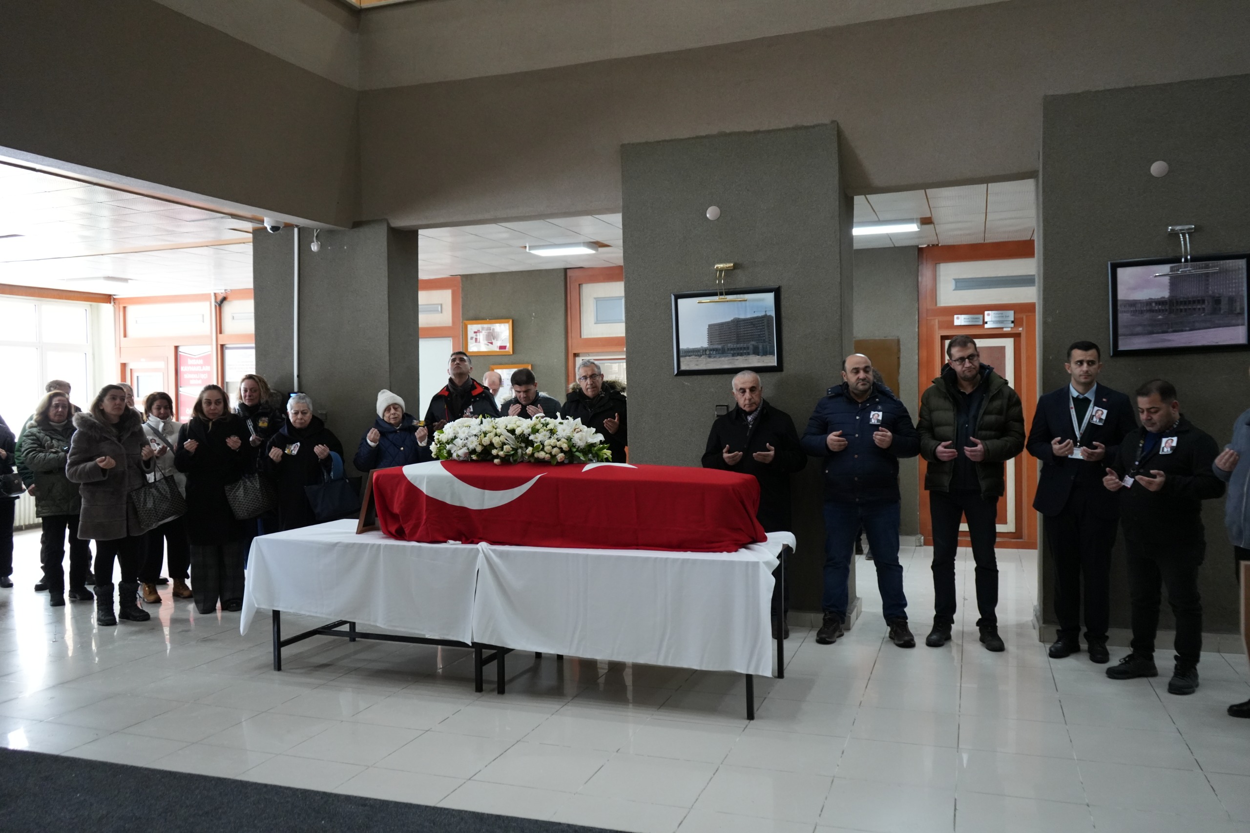 Cumhuriyet Üniversitesinde Prof. Dr. Ahmet Oktay Işık İçin Cenaze Töreni Düzenlendi sivasgazetehaber radyobora