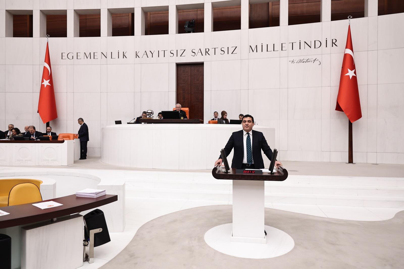 Emekliyi yoksullupa mahkum edenler bu ülkeyi yönetemez sivasgazetehaber radyobora