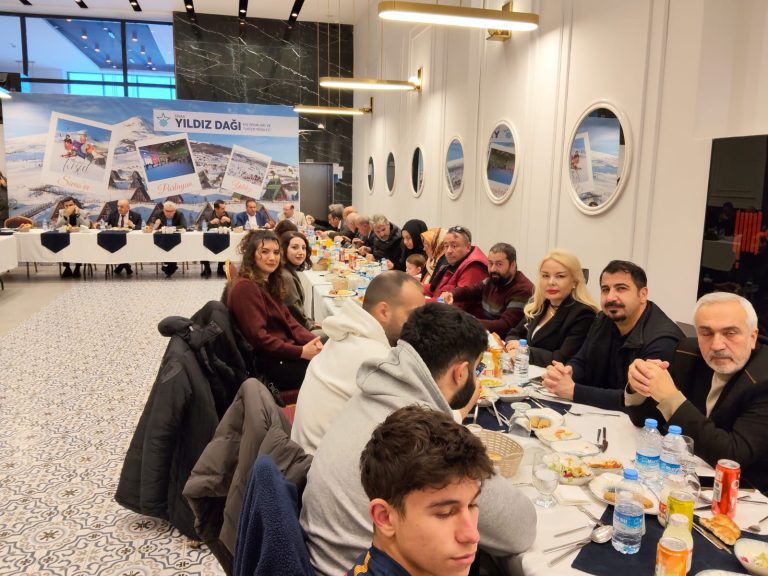 Sivas Yıldızdağ Kayak Merkezi'nde Basın Toplantısı Yenilenen Tesislerle Turizmde Yükseliş Bekleniyor  sivasgazetehaber radyobora