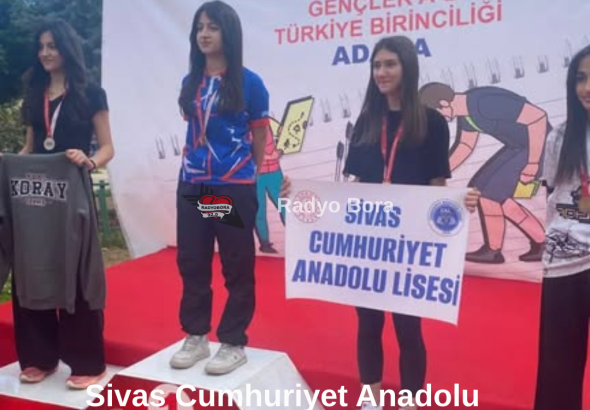 Sivas Cumhuriyet Anadolu Lisesinden Elif Su Genç Türkiye 3.’sü  radyobora