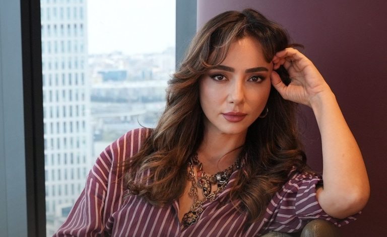 öykü gürman -radyobora