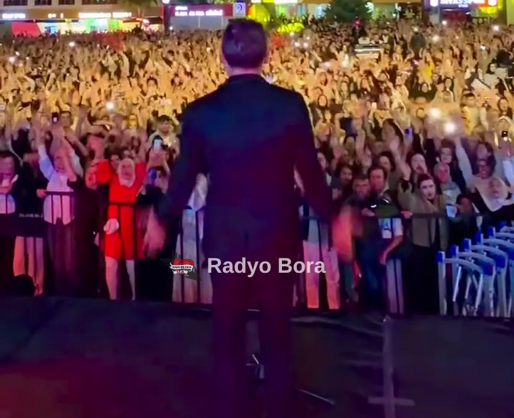 Ferhat Göçer Sivas Kongresinin 107. Yıldönümünde Sivas’da unutulmaz Bir gece Yaşattı Konser İçin Sivas Adeta Akın Etti  Radyo Bora